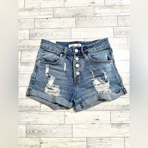 Size 0 Almost Famous Mom Shorts
